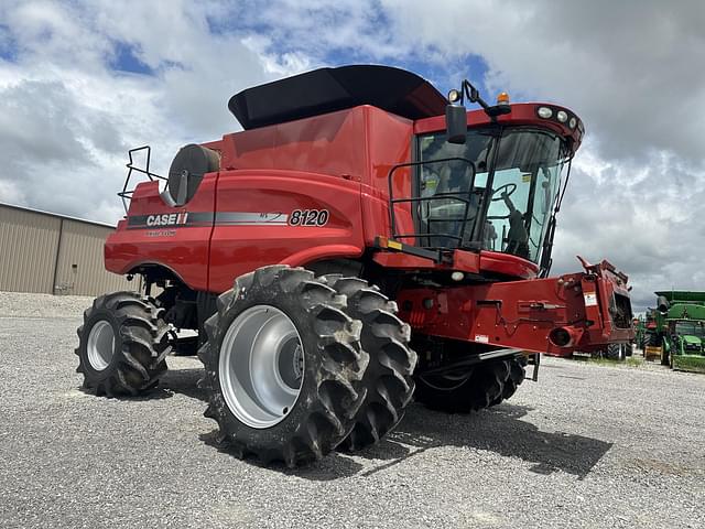Image of Case IH 8120 equipment image 3