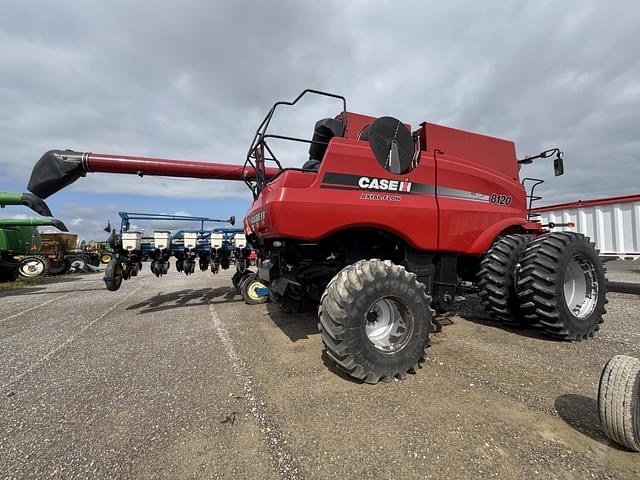 Image of Case IH 8120 equipment image 4
