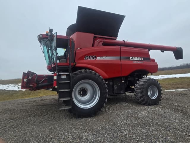 Image of Case IH 8120 equipment image 1