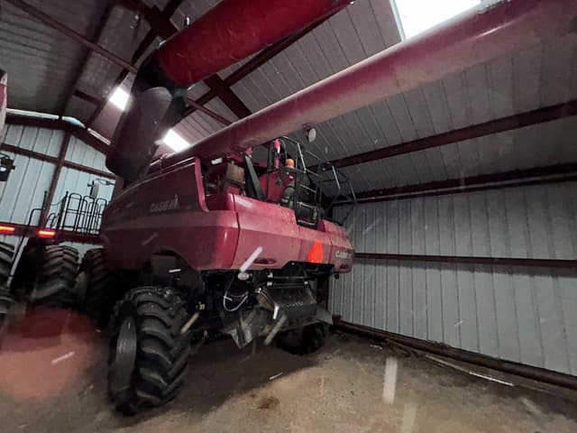 Image of Case IH 8120 equipment image 3