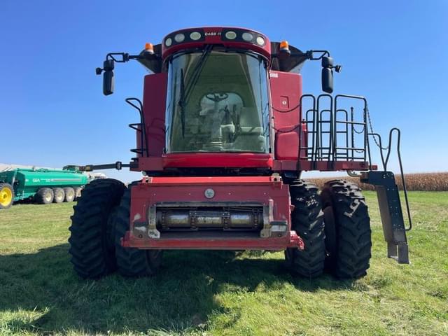 Image of Case IH 8120 equipment image 1