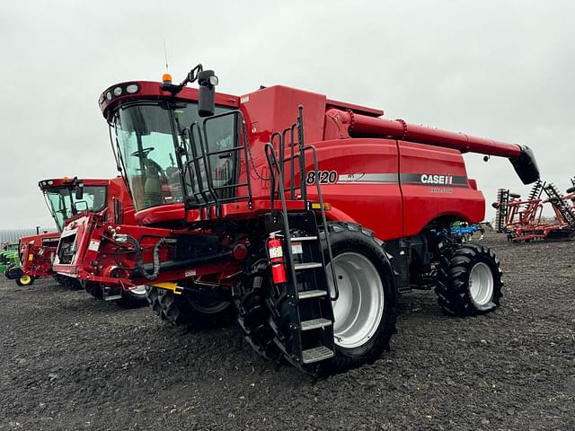 Image of Case IH 8120 equipment image 1