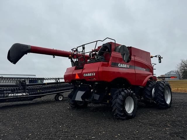 Image of Case IH 8120 equipment image 3