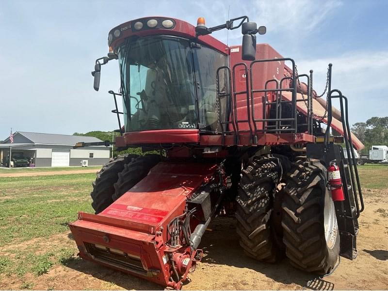 Image of Case IH 8120 Primary image