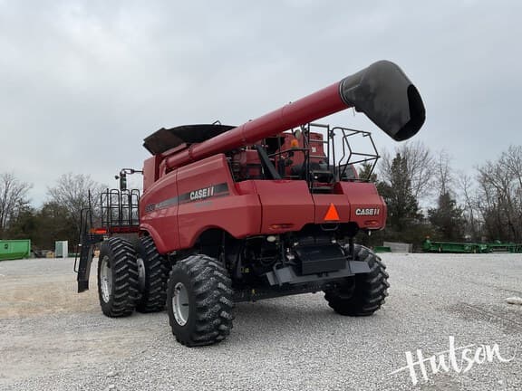 Image of Case IH 8120 equipment image 4