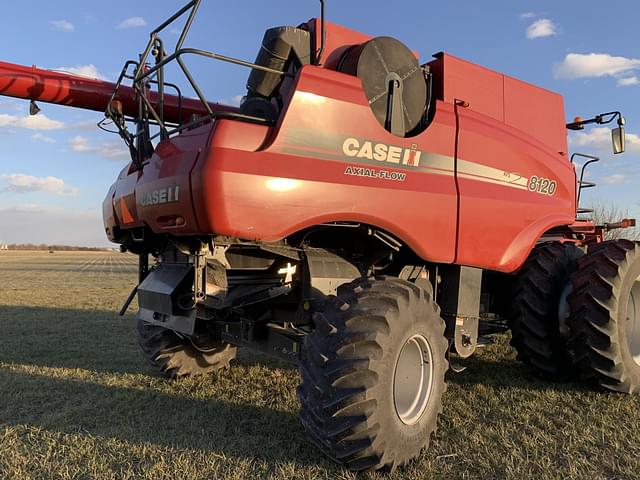 Image of Case IH 8120 equipment image 1