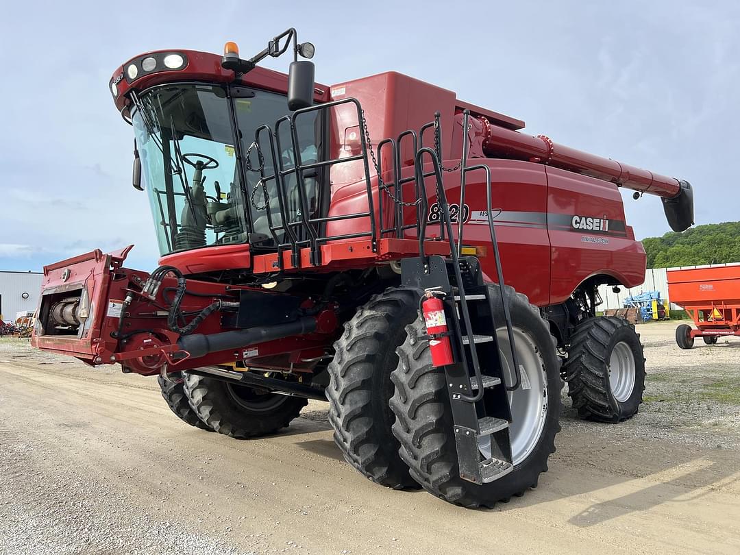 Image of Case IH 8120 Primary image