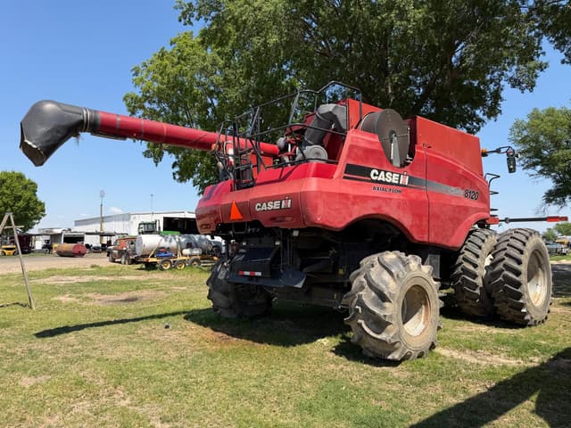 Image of Case IH 8120 equipment image 2