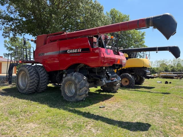 Image of Case IH 8120 equipment image 3