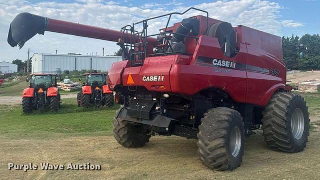 Image of Case IH 8120 equipment image 4