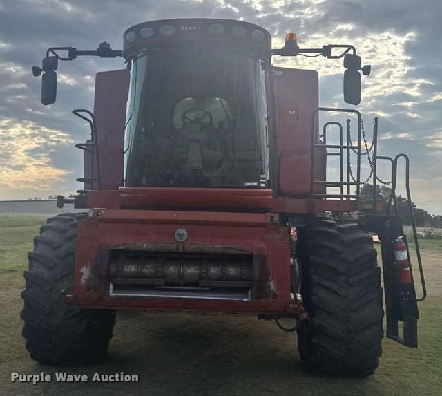 Image of Case IH 8120 equipment image 1