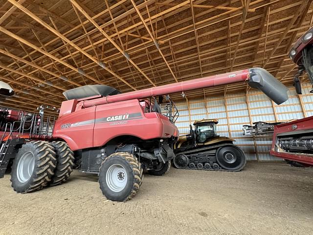 Image of Case IH 8120 equipment image 3