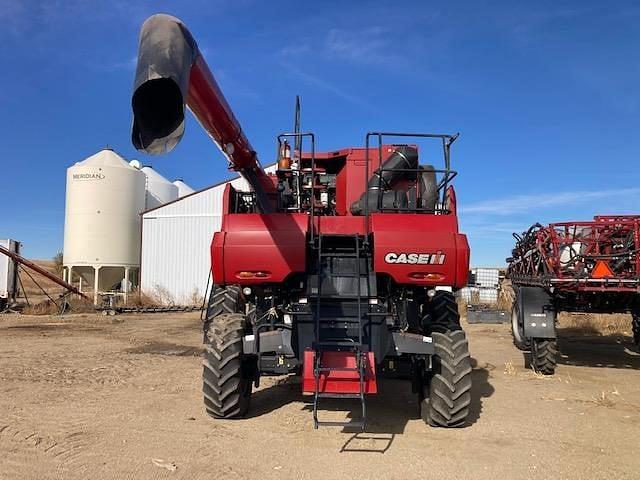 Image of Case IH 8120 equipment image 3