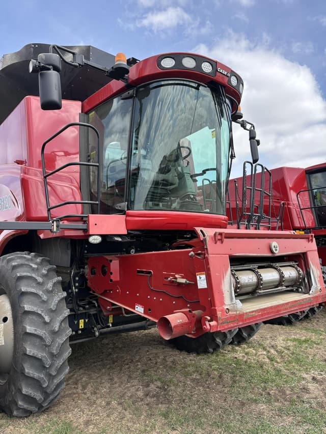 Image of Case IH 8120 equipment image 1