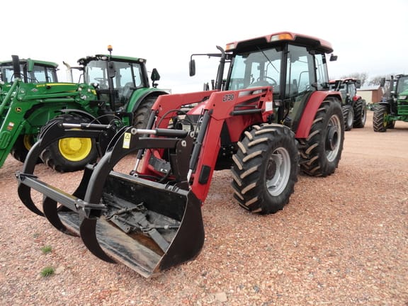 2010 Case IH Farmall 105U Equipment Image0