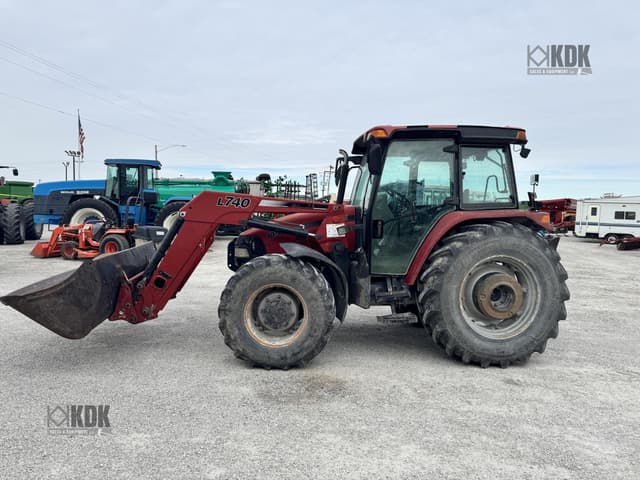 Image of Case IH Farmall 105U equipment image 1