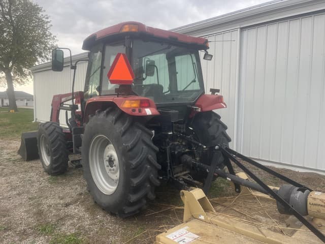 Image of Case IH Farmall 105U equipment image 2