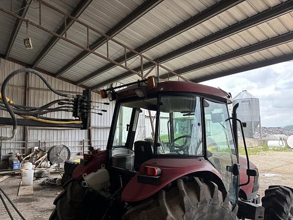Image of Case IH Farmall 95 equipment image 4