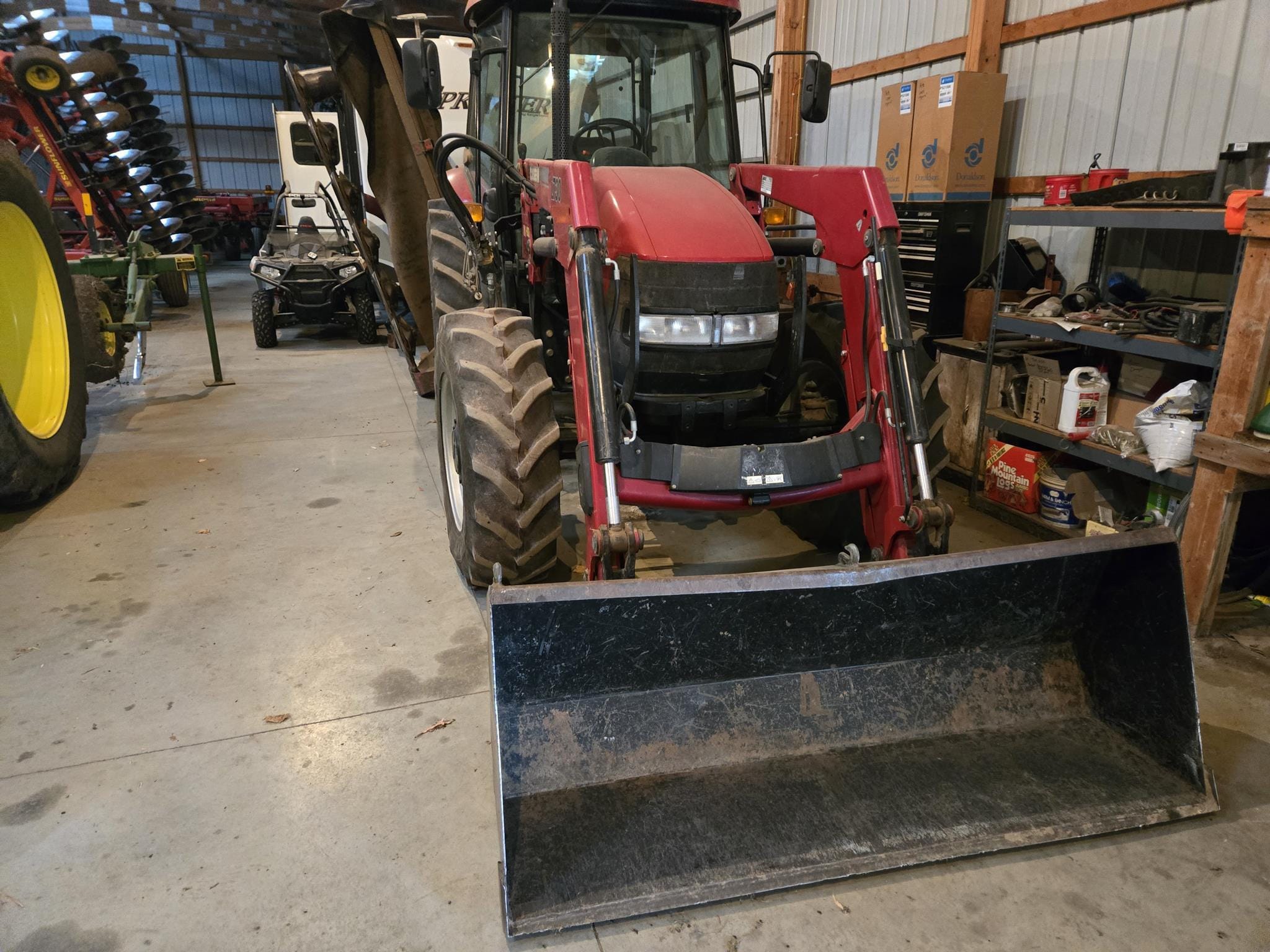 2010 Case IH Farmall 95 Equipment Image0