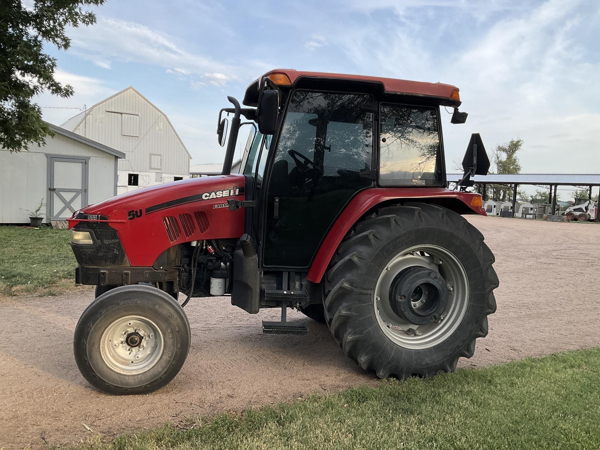 2010 Case IH Farmall 95U Equipment Image0