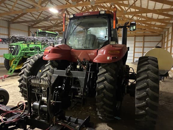 Image of Case IH Magnum 180 equipment image 4