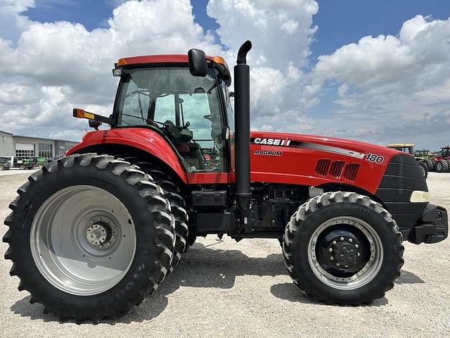 Image of Case IH Magnum 180 equipment image 3