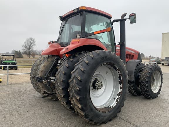 Image of Case IH Magnum 210 equipment image 4