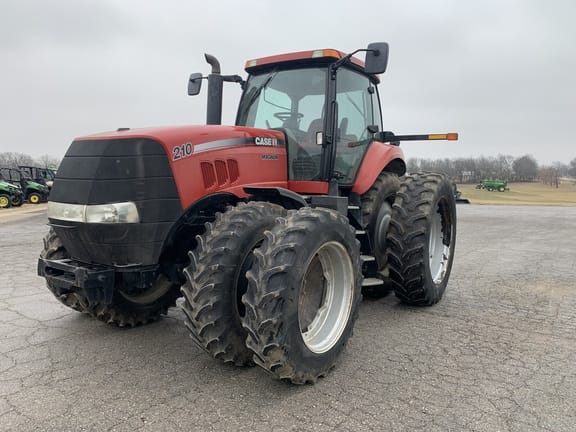 2010 Case IH Magnum 210 Equipment Image0