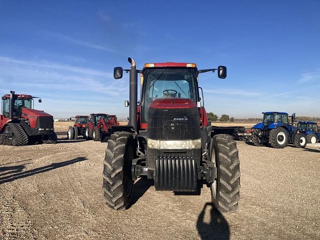 Image of Case IH Magnum 215 equipment image 2