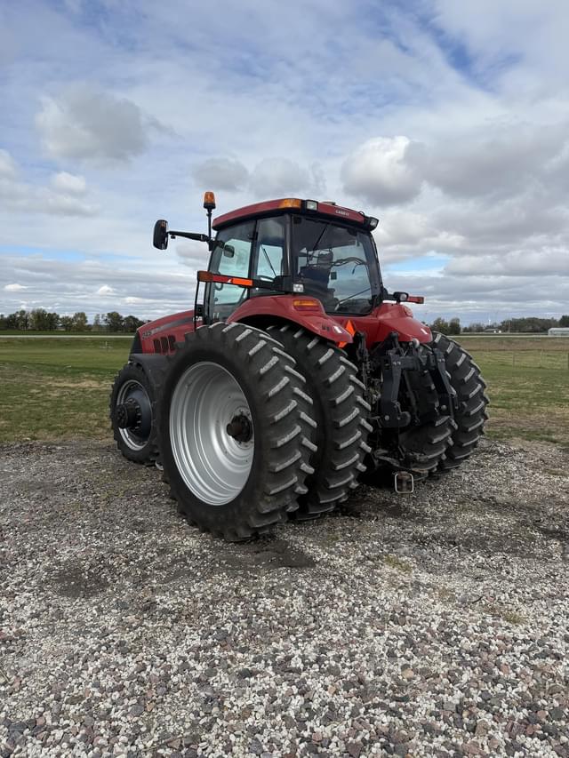 Image of Case IH Magnum 245 equipment image 2