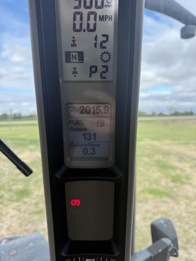 Image of Case IH Magnum 245 equipment image 4