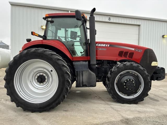 Image of Case IH Magnum 245 equipment image 3