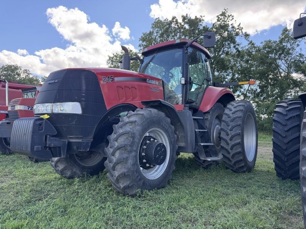 2010 Case IH Magnum 245 Equipment Image0