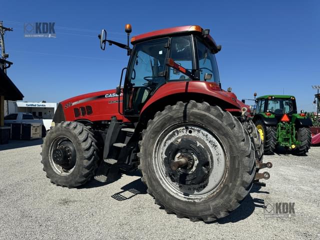 Image of Case IH Magnum 275 equipment image 2
