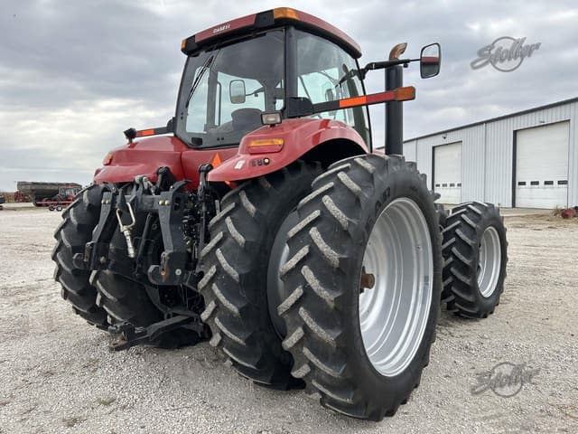 Image of Case IH Magnum 305 equipment image 2