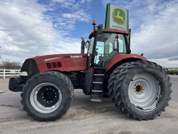 Image of Case IH Magnum 305 equipment image 1
