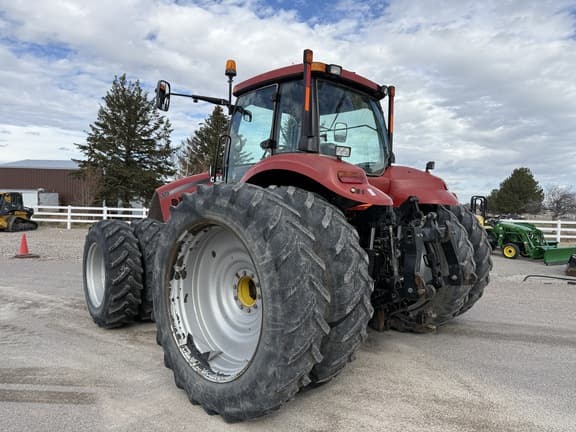 Image of Case IH Magnum 305 equipment image 2
