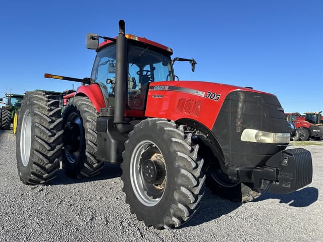 Image of Case IH Magnum 305 equipment image 1