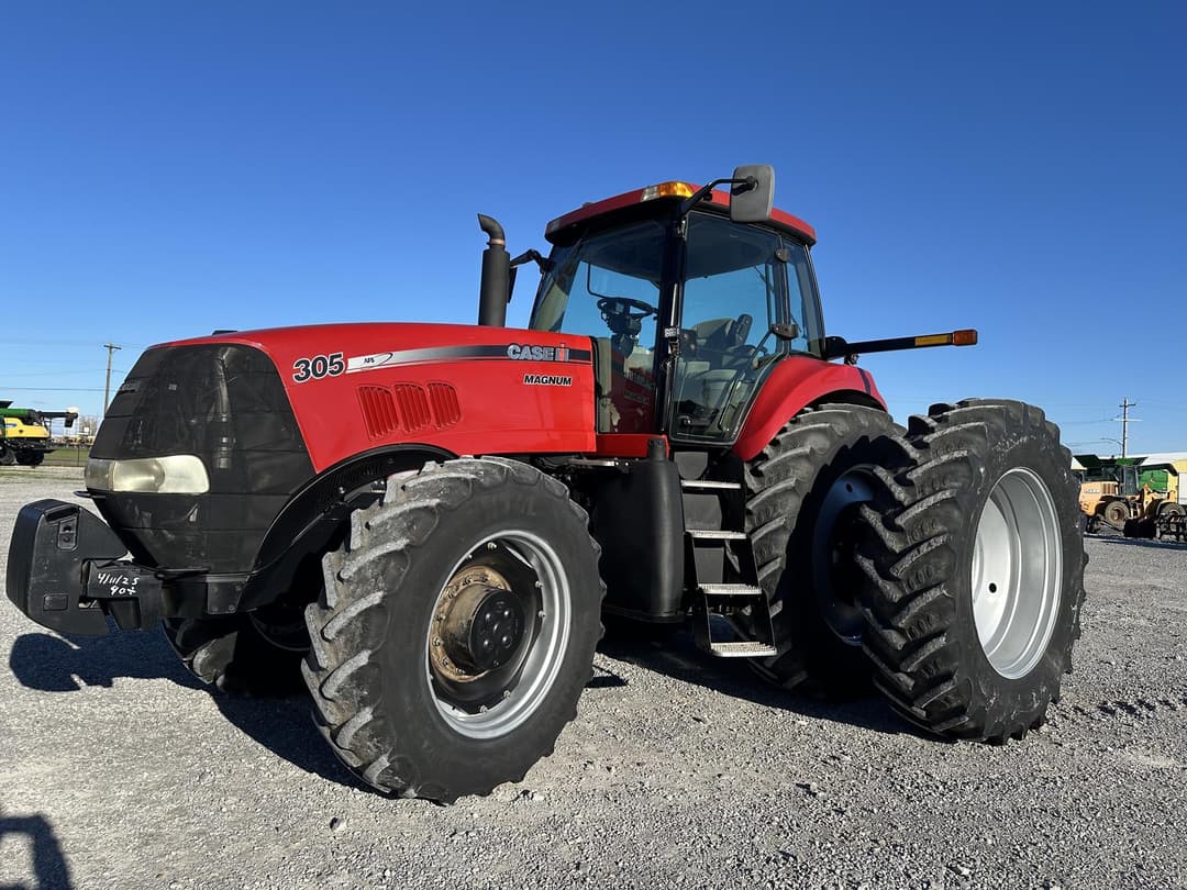 Image of Case IH Magnum 305 Primary image