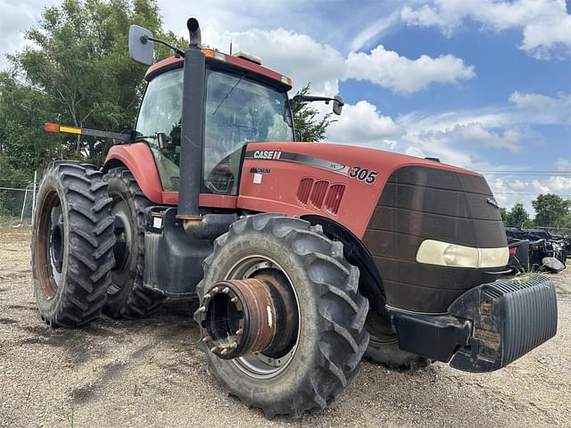 Image of Case IH Magnum 305 equipment image 1