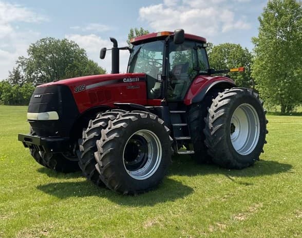 Image of Case IH Magnum 305 equipment image 2