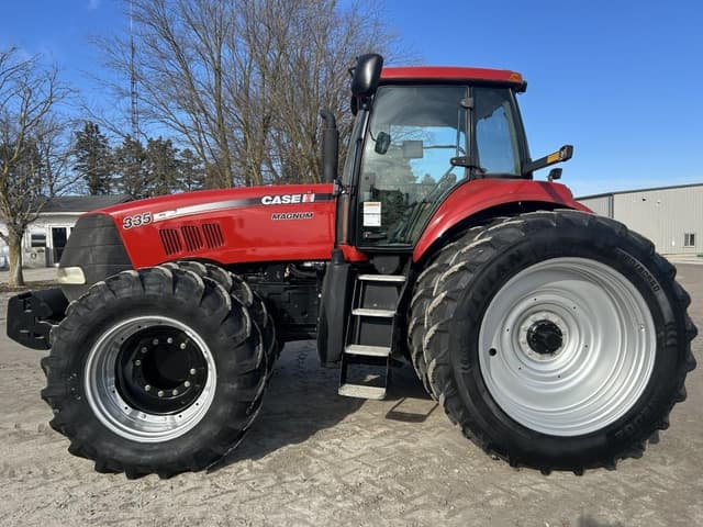 Image of Case IH Magnum 335 equipment image 2