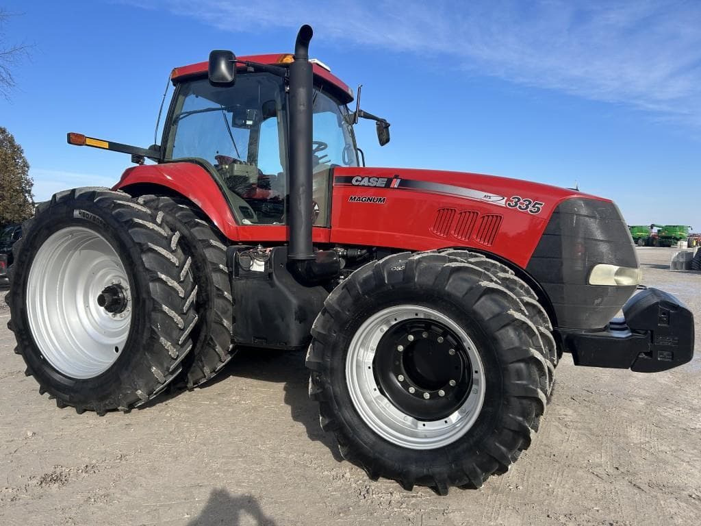 Image of Case IH Magnum 335 Image 1