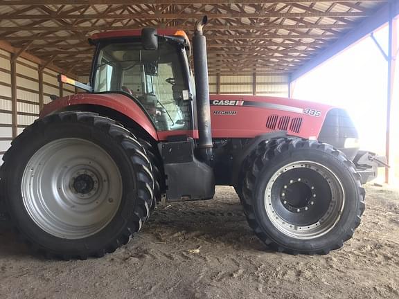 Image of Case IH Magnum 335 equipment image 4