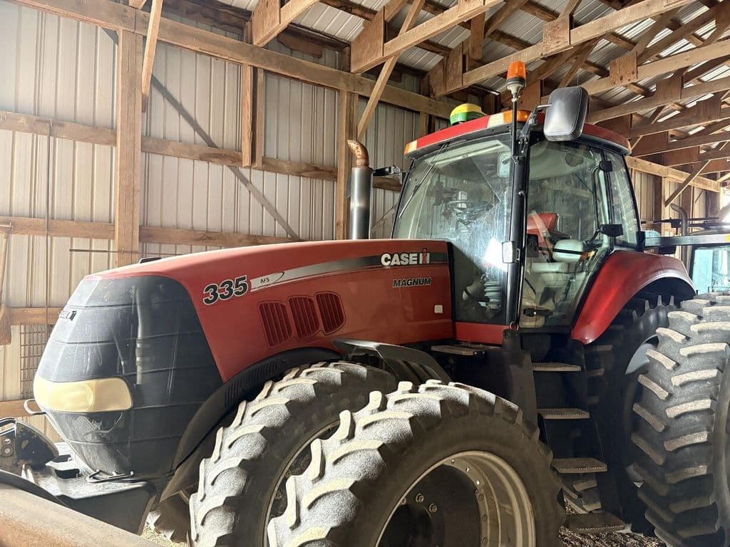 Image of Case IH Magnum 335 Image 0