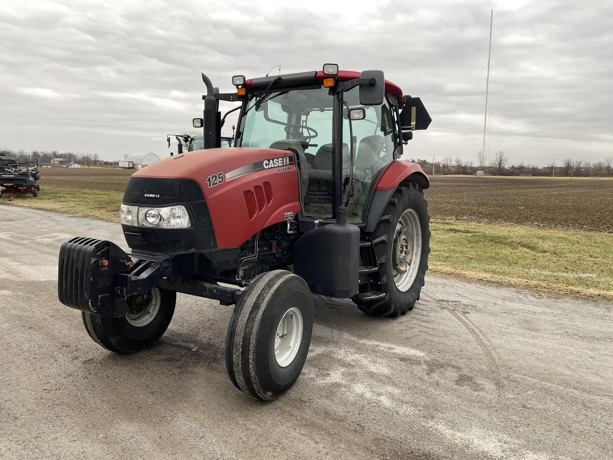 2010 Case IH Maxxum 125 Equipment Image0