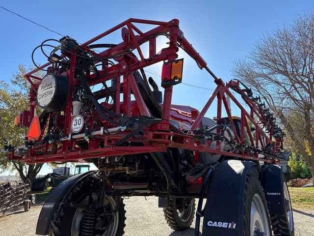 Image of Case IH 3230 Patriot equipment image 2