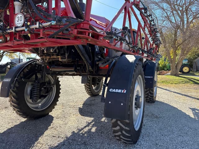 Image of Case IH 3230 Patriot equipment image 3