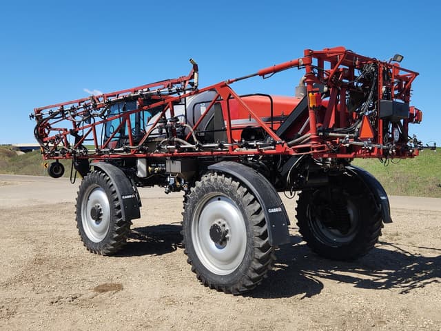 Image of Case IH 3330 Patriot equipment image 2