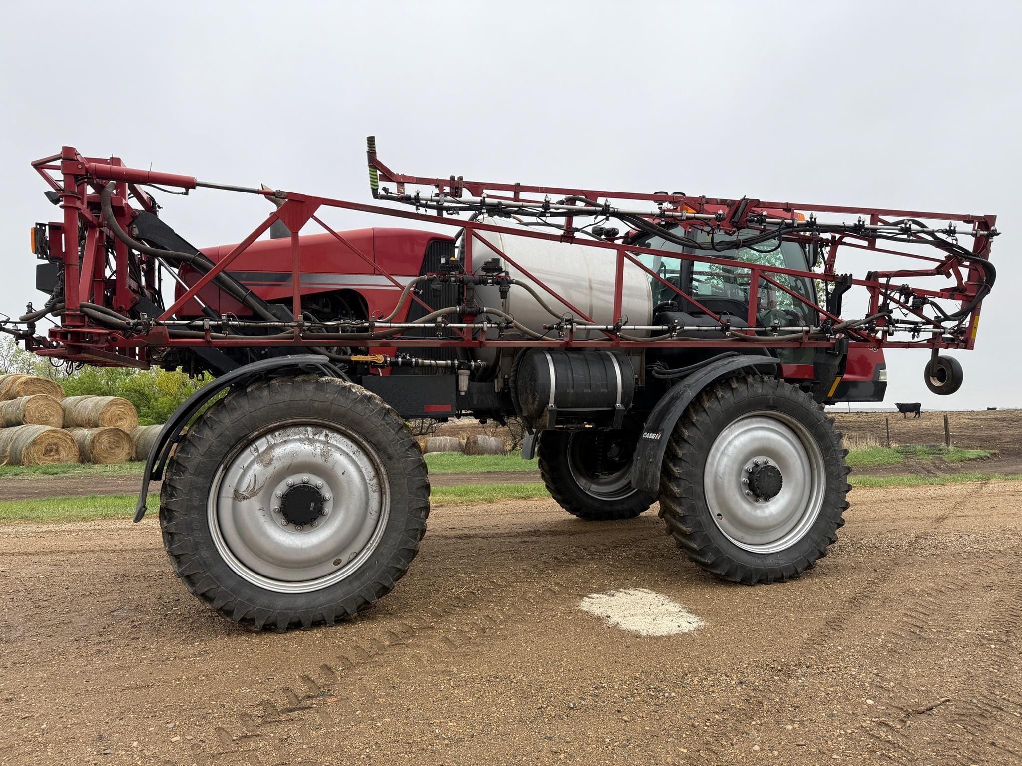 2010 Case IH 3330 Patriot Equipment Image0